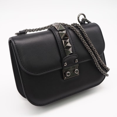 美品 VALENTINO ヴァレンティノ カーフレザー ミディアム ロックスタッズ ショルダーバッグ PW2B0398VIT0NO 2wayショルダーバッグ ブラック カーフレザー レディース