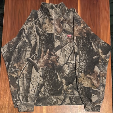 Supreme Small Box Half Zip Pullover (25SS)"Realtree Hardwoods"