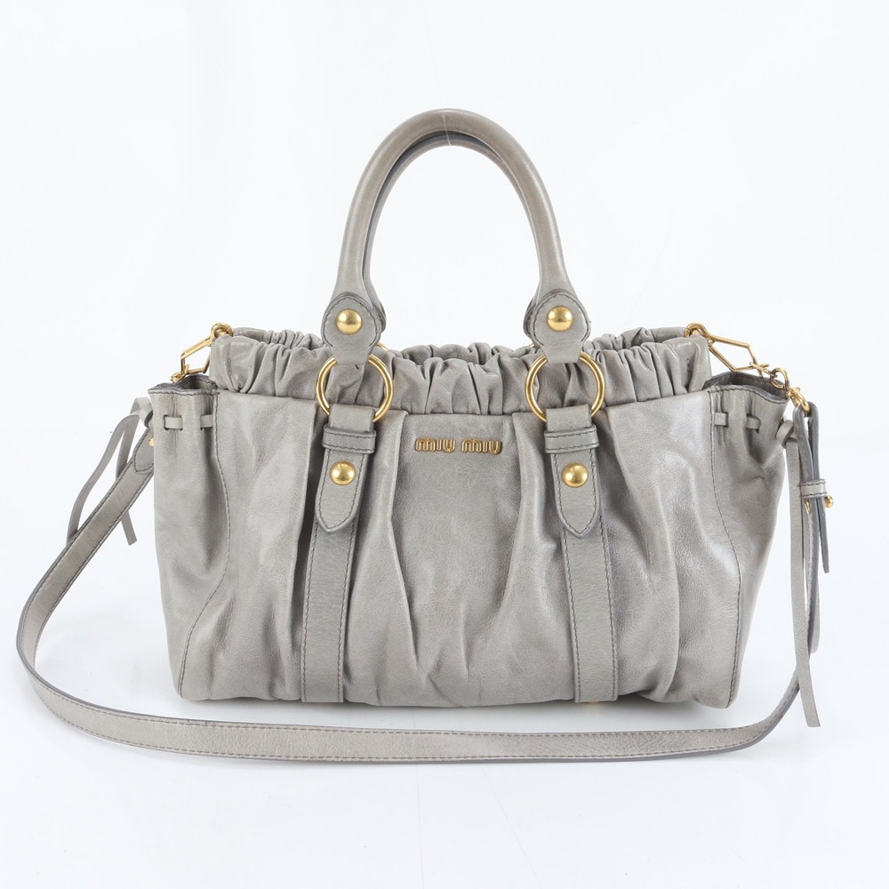 ■極美品 ミュウミュウ ヴィッテロリュクスショルダーバッグ レザー