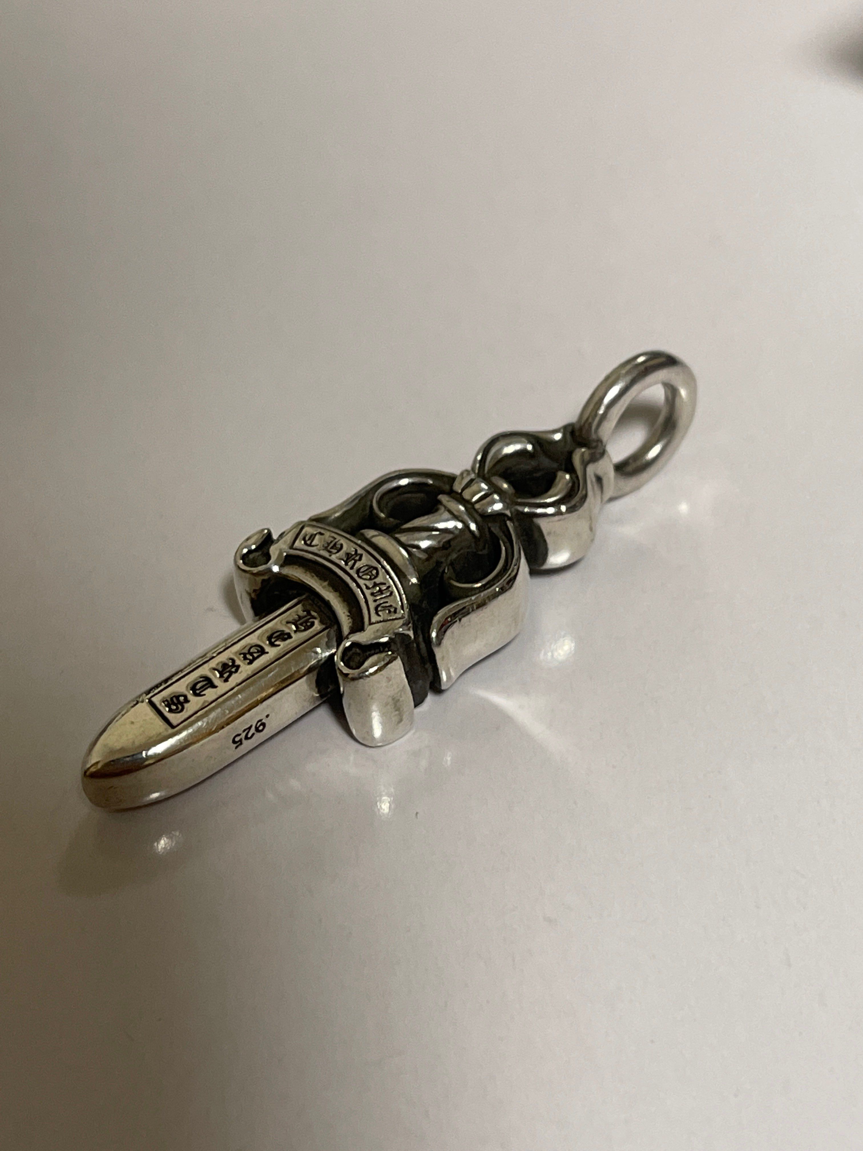 Chrome Hearts Double Dogger Pendant "Silver"