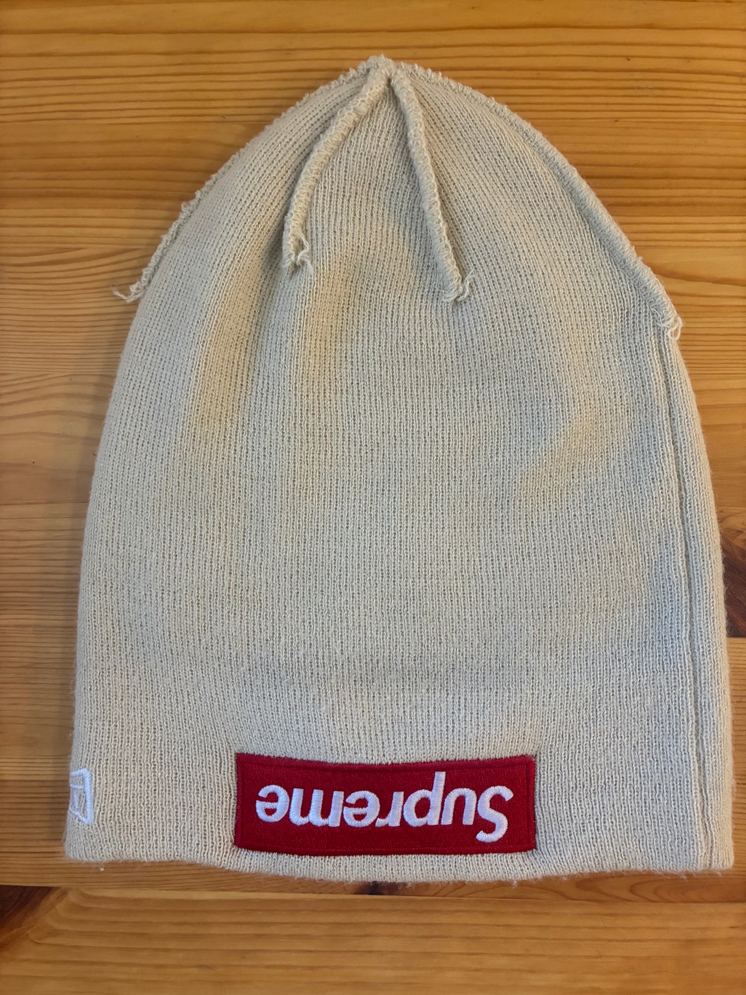 Supreme New Era Box Logo Beanie "Stone" (24FW)