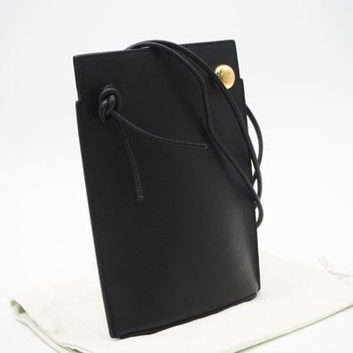 美品 LOEWE ロエベ クラシックカーフ ペブル ダイス ポケット CPBPR12X02 ショルダーバッグ ブラック カーフレザー レディース