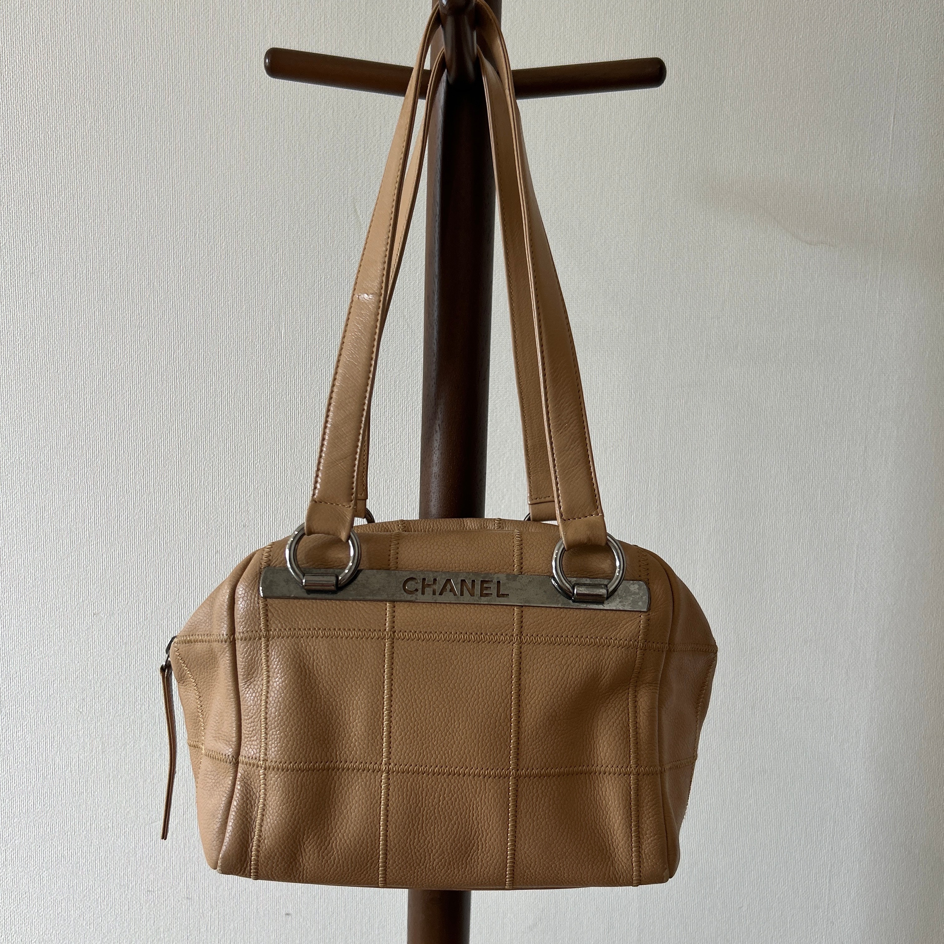 CHANEL ショルダーバッグ　シャネル