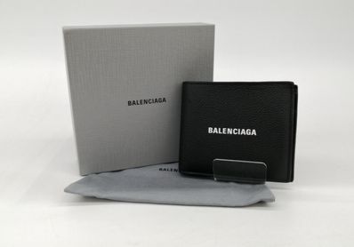 BALENCIAGA