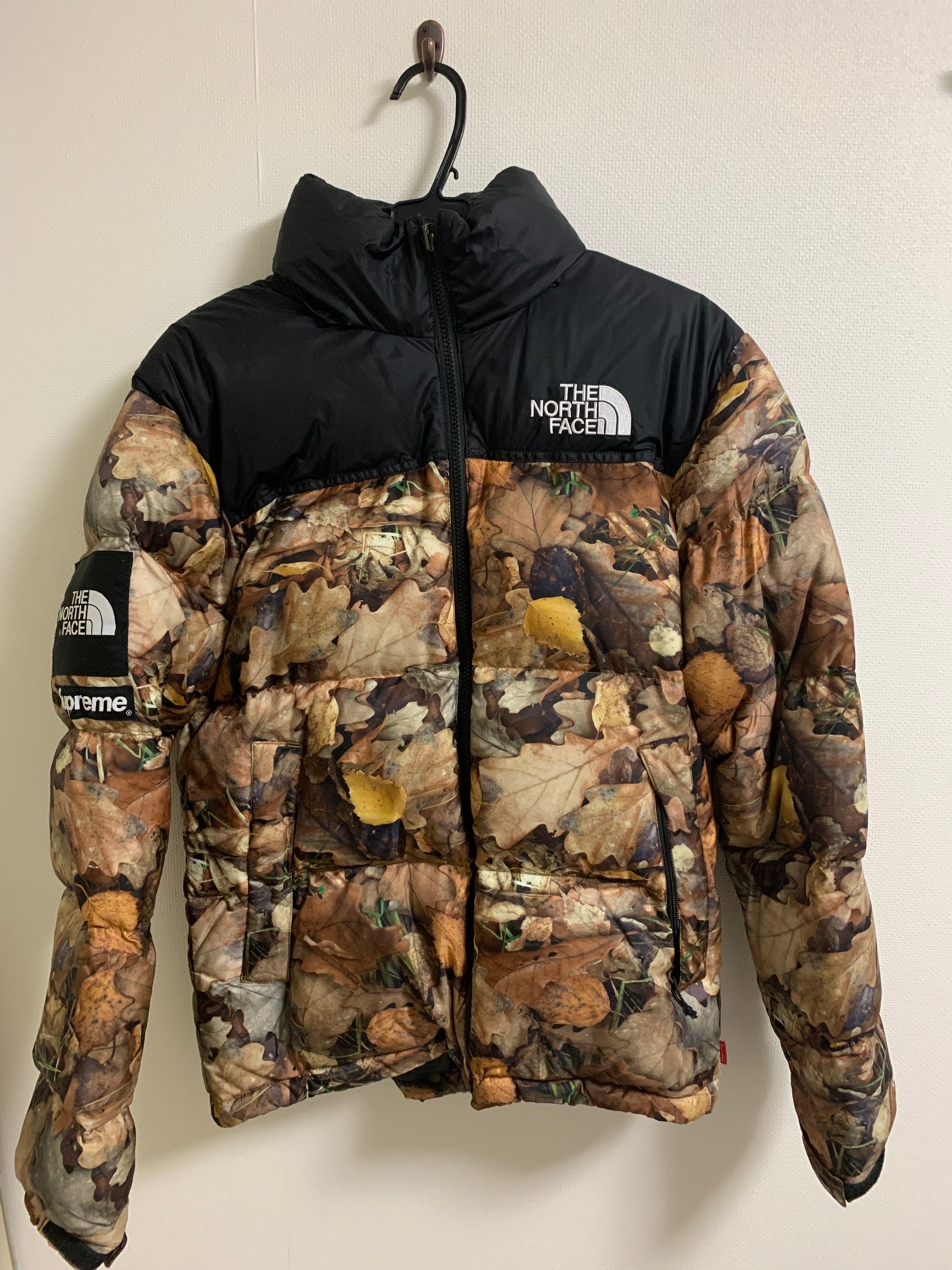 Supreme x The North Face Leaves Nuptse Jacket "Leaves"