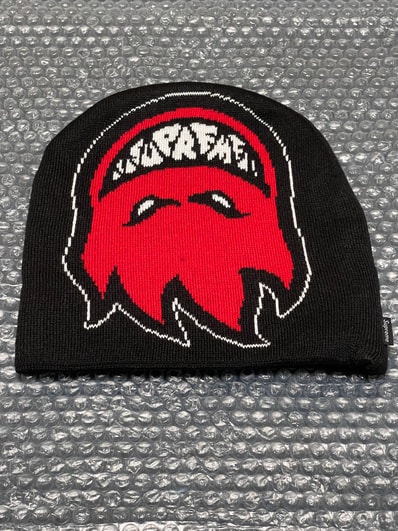 Supreme x Spitfire Beanie "Black"