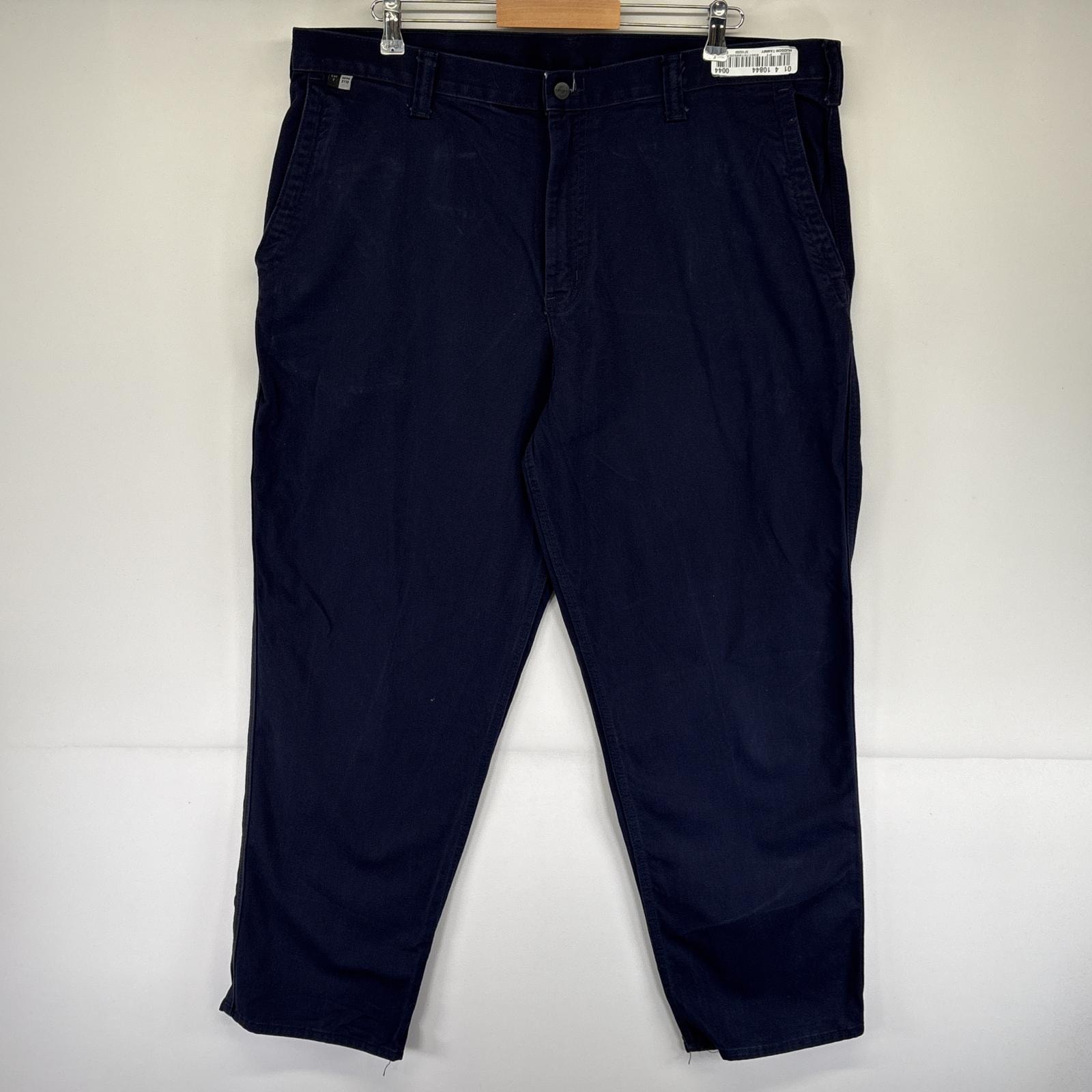 古着 カーハート Carhartt ワークパンツ テーパード ワンポイントロゴ 長ズボン チノパン センタープレス w40 L30  ネイビー メンズ