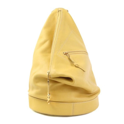 ロエベ LOEWE リュック レザー イエロー ゴールド レディース【中古】 e62321i