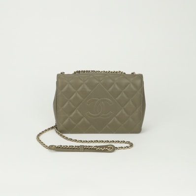 シャネル CHANEL マトラッセ バッグ ショルダーバッグ ラムスキン カーキ Khaki 緑 ゴールド金具 チェーンショルダーバッグ ココマーク シングルフラップ ダブルチェーン