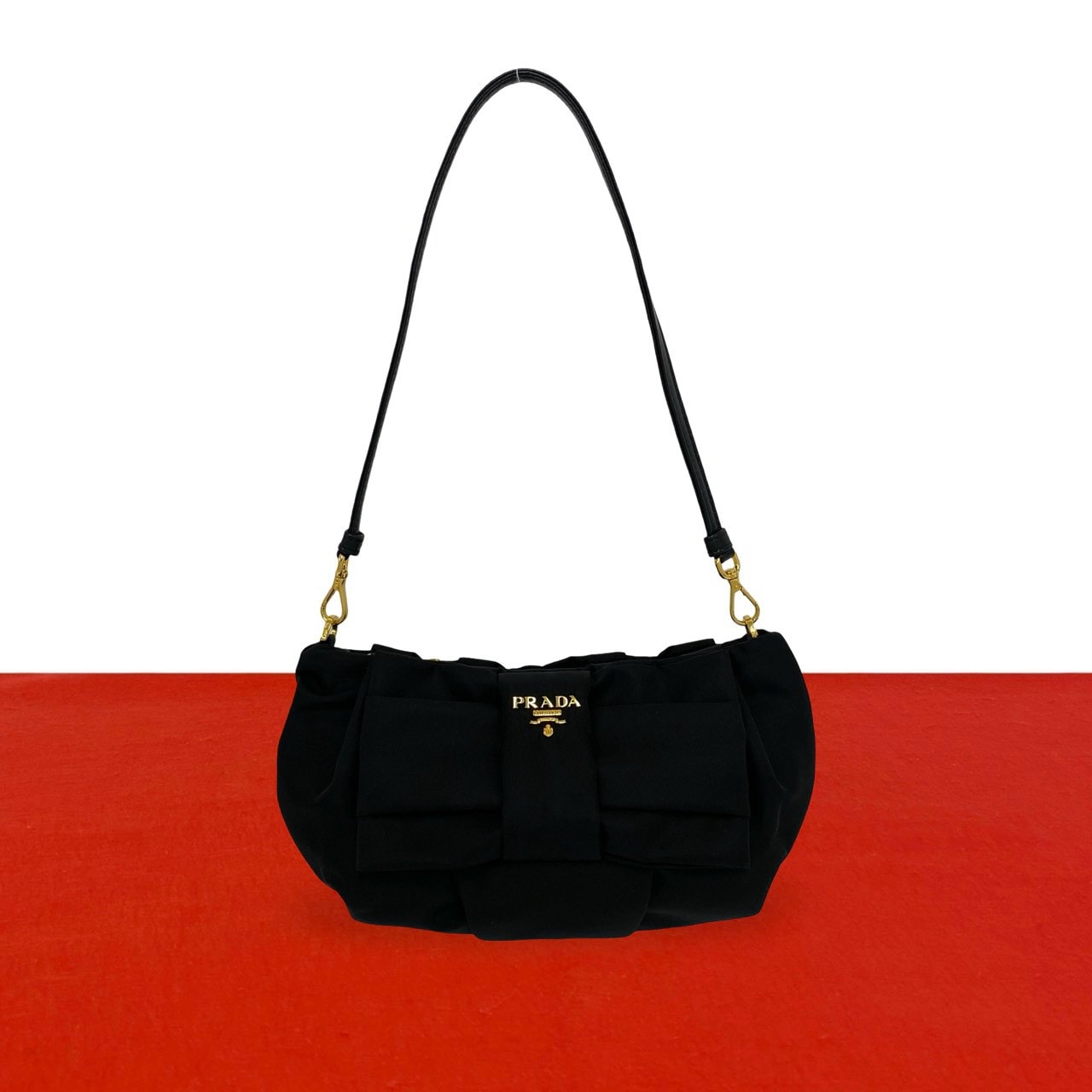 PRADA プラダ ロゴ 金具 ナイロン ショルダーバッグ ブラック
28124
