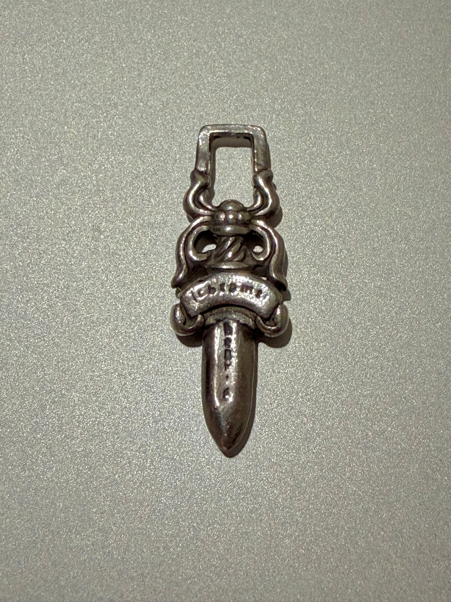 Chrome Hearts #5 Dagger Charm Zip 1 "Silver"