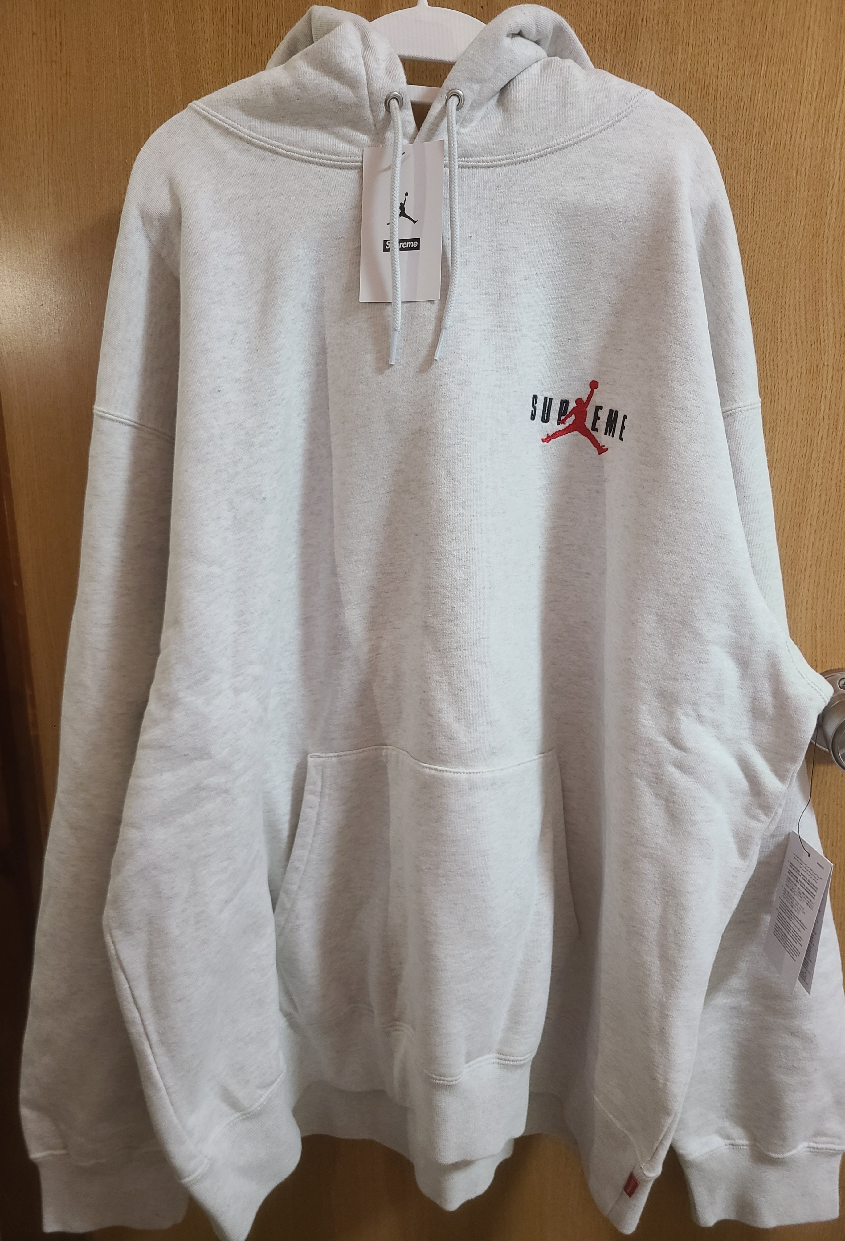 Supreme x Jordan Hooded Sweatshirt "Ash Grey" HF0836-051