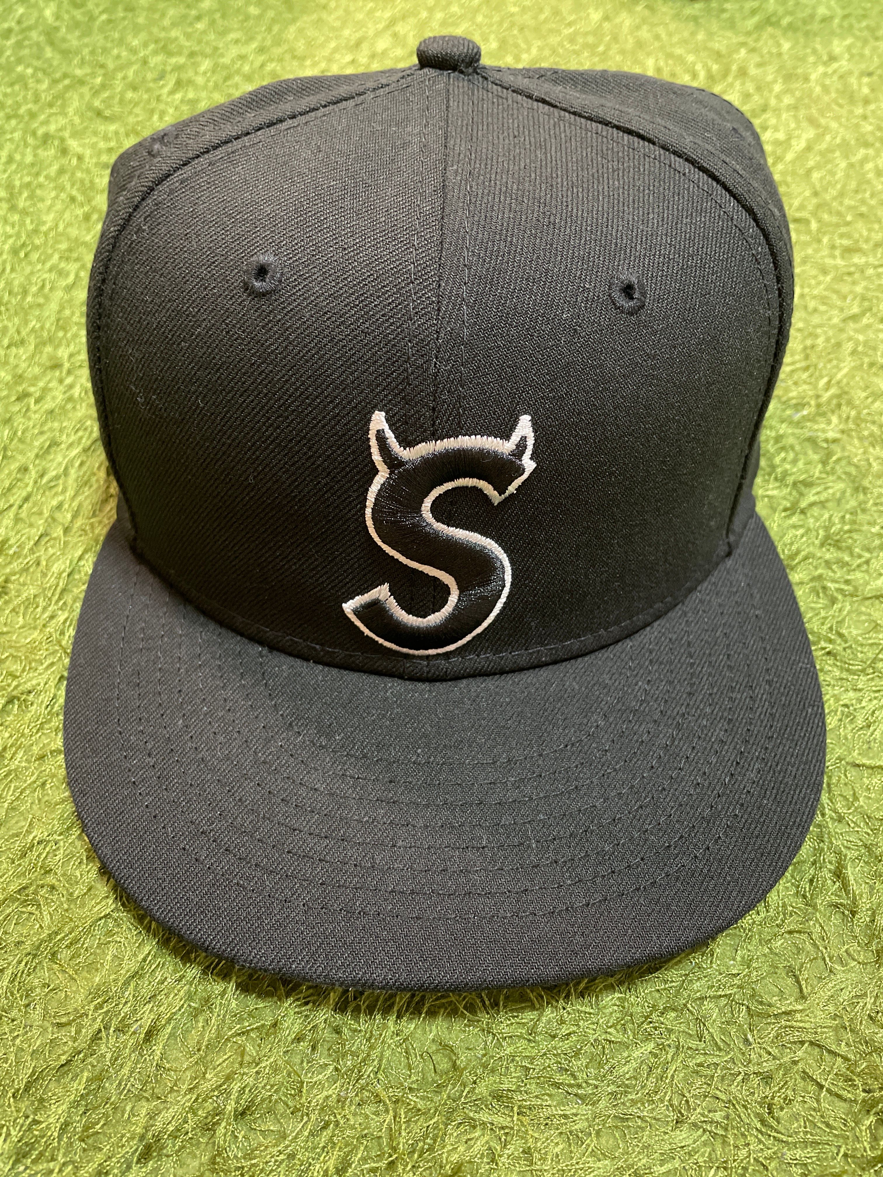 Supreme S Logo New Era "Black" (22FW)