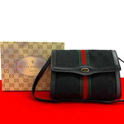 GUCCI グッチ シェリーライン GG ロゴ 金具 キャンバス レザー ショルダーバッグ ブラック
78120