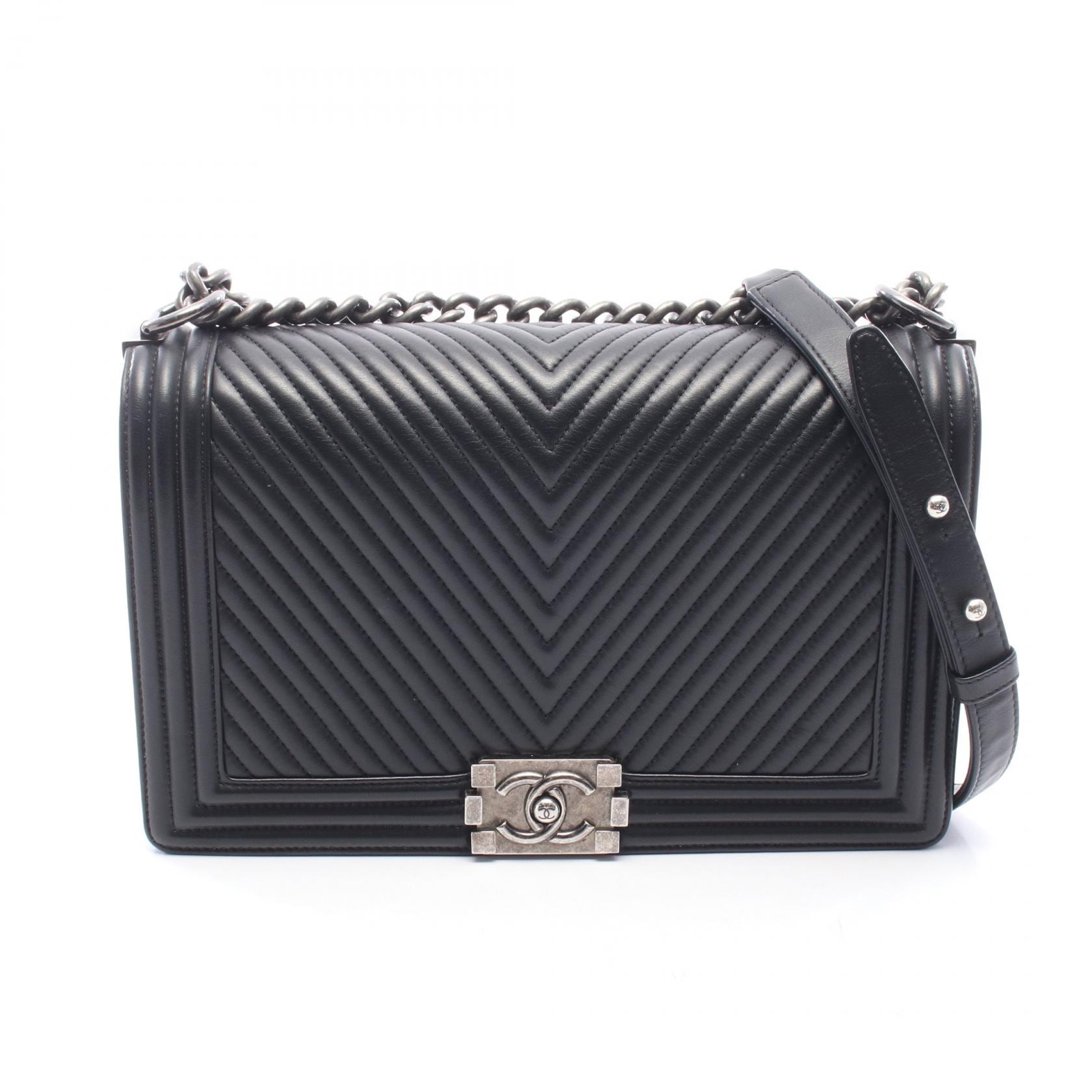 シャネル CHANEL ボーイシャネル ラージ シェブロン Vステッチ ショルダーバッグ バッグ ラムスキン(羊革) レディース ブラック系 【中古】