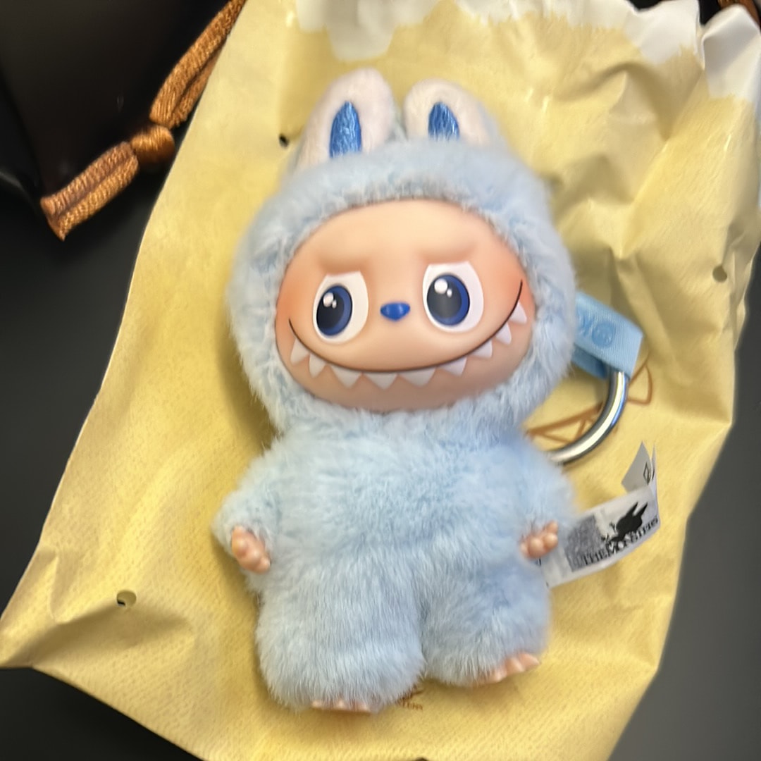 POP MART THE MONSTERS (LABUBU) Pin for Love Series-Vinyl Plush Pendant (A-M) D