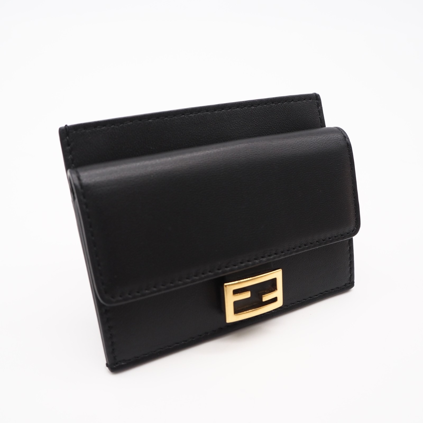 美品 FENDI フェンディ FFエンボス フラグメントケース 8M0423 カードケース ブラック ラムスキン レディース