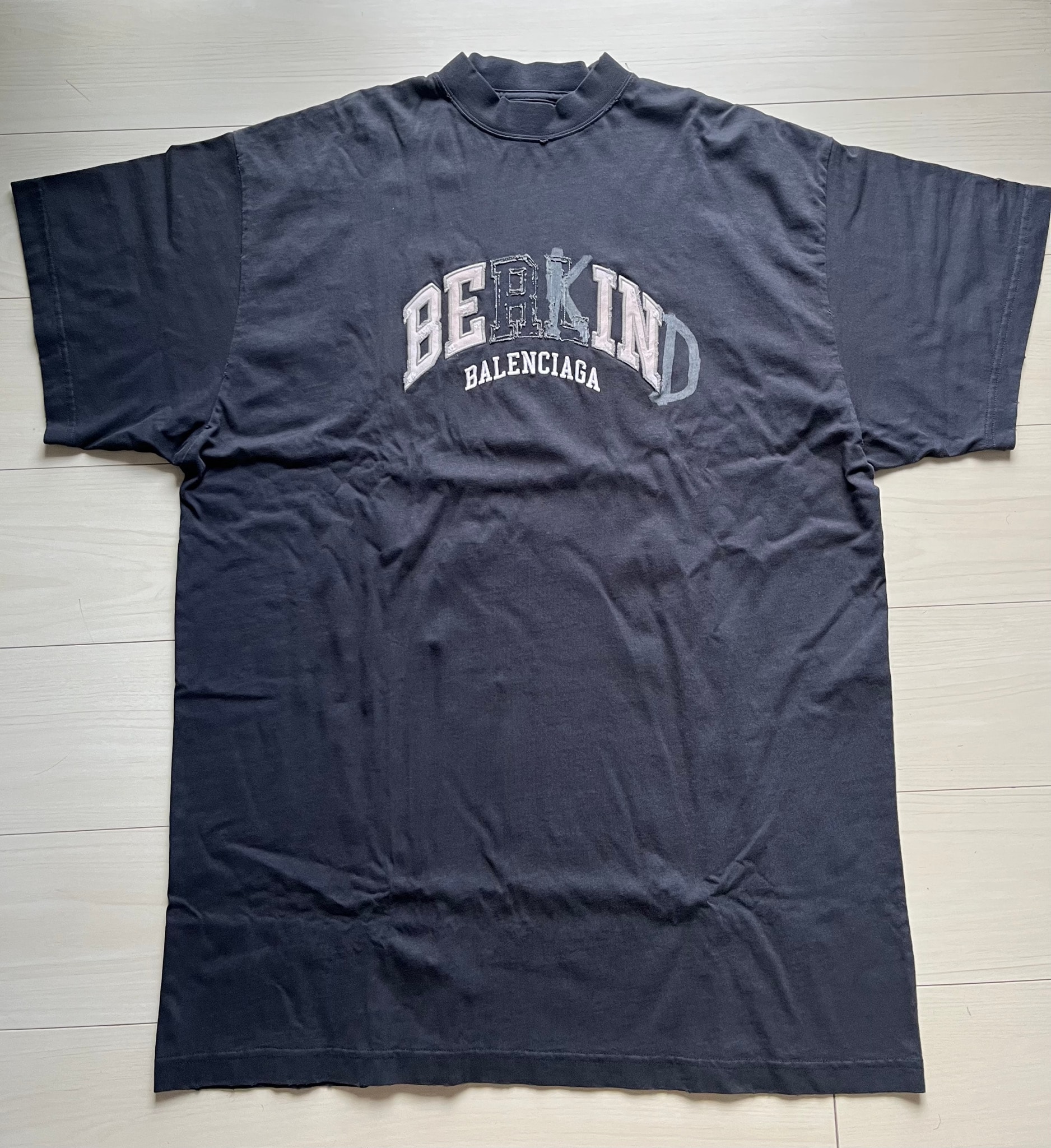 新品 BALENCIAGA バレンシアガ BE KIND T- サイズ1