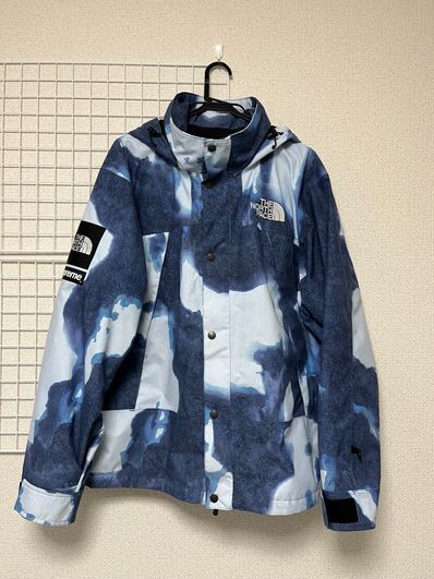 Supreme x The North Face Bleached Denim Print Mountain Jacket "Indigo"