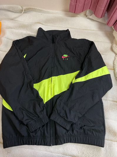 ナイキ ビッグスウッシュジャケット