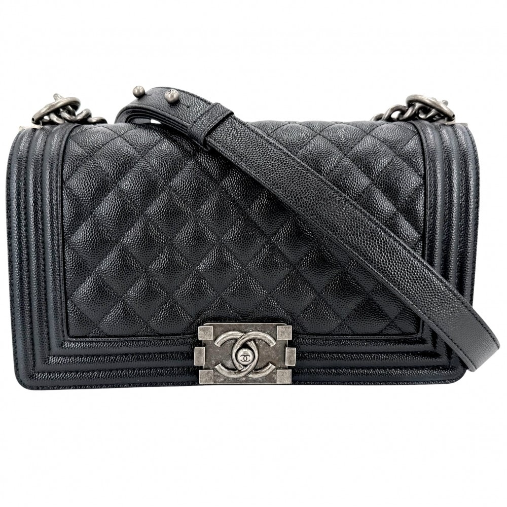 CHANEL シャネル ショルダーバッグ マトラッセ ボーイシャネル ココマーク 肩掛け 斜め掛け BOY CHANEL  キャビアスキン   ブラック 黒 マットシルバー金具 レディース【中古品】