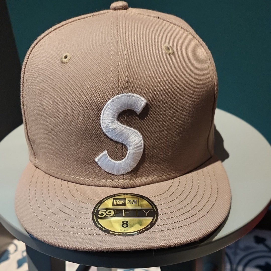 Supreme Characters S Logo New Era "Brown"