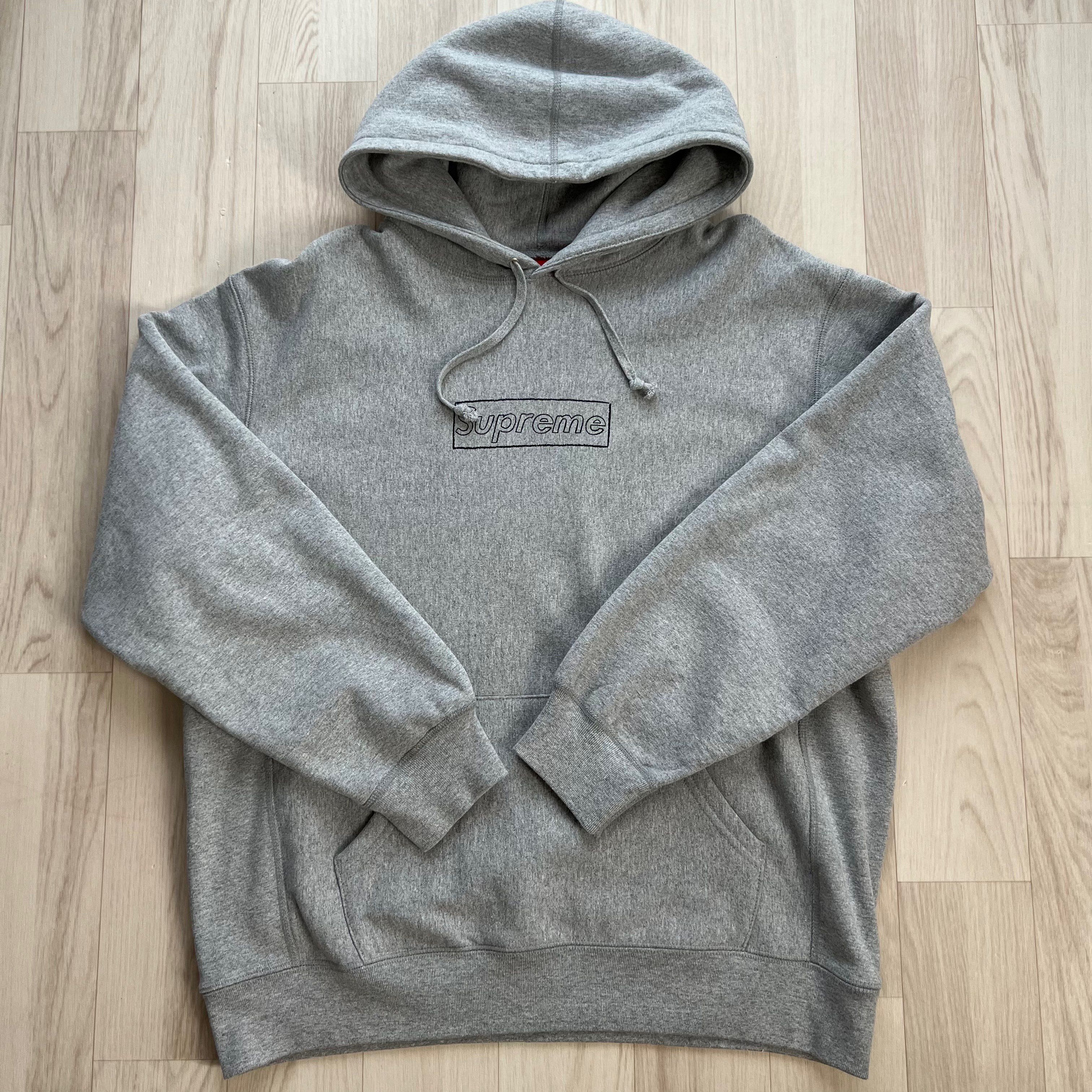 Supreme KAWS Chalk Logo Hooded Sweatshirt "Grey"(2021)