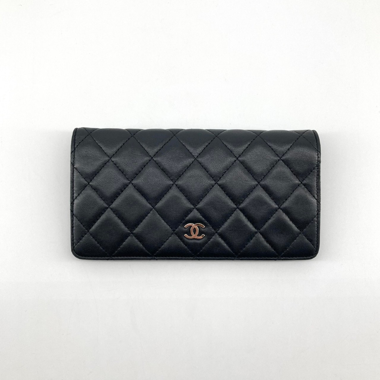 CHANEL(シャネル) マトラッセ ラムスキン A31509 長財布 ブラック