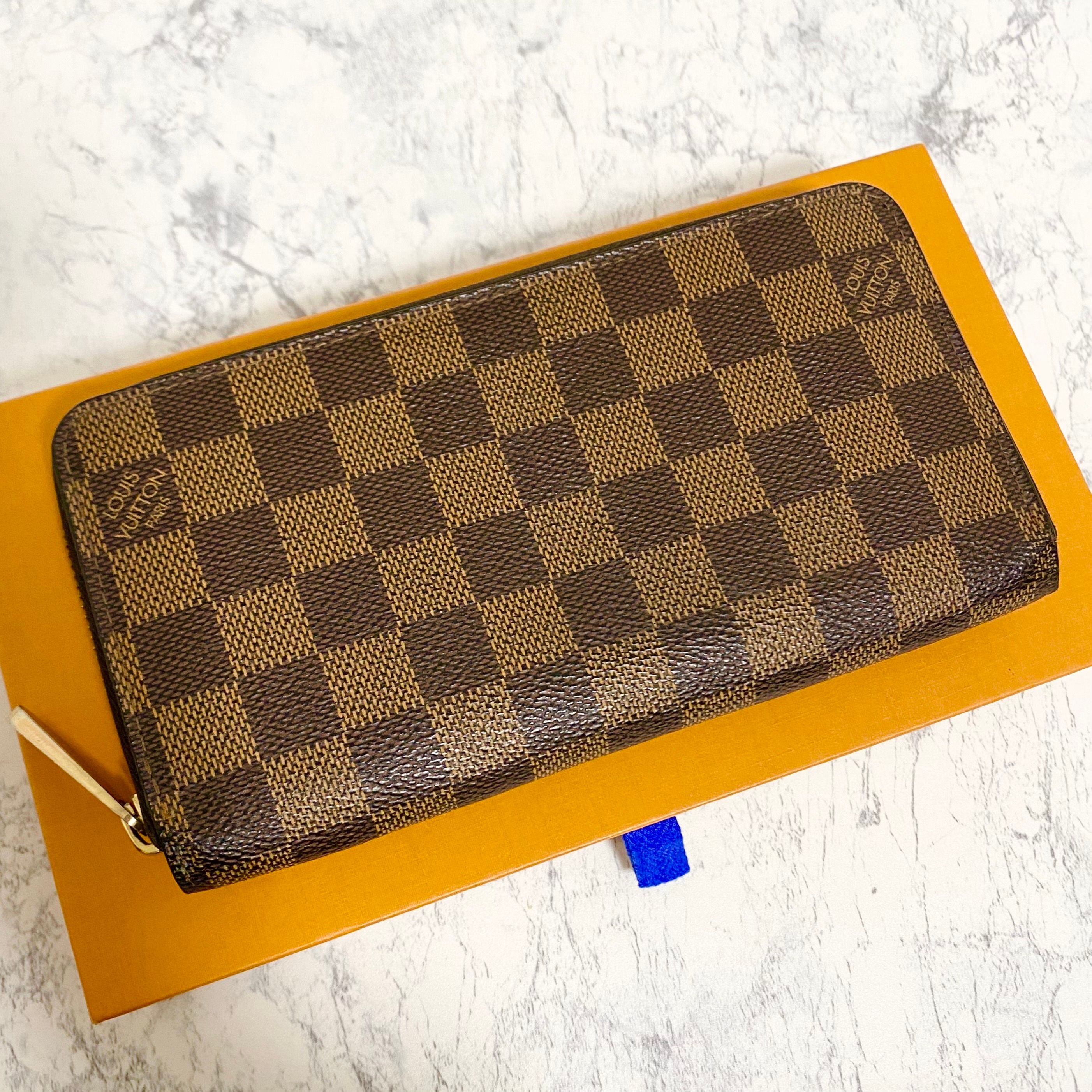 Louis Vuitton Zippy Wallet Damier