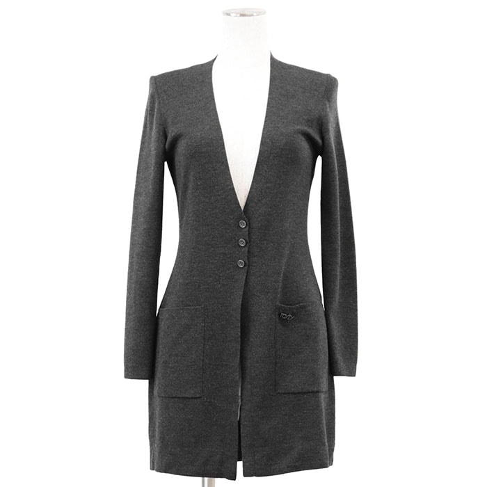 【SALE】FOXEY フォクシー ロングカーディガン ニット 27326 ロゴ メタルチャーム ハイゲージ ウール ストレッチ Vネック ロングスリーブ 長袖 トップス レディース サイズ 40 ダークグレー 濃灰色