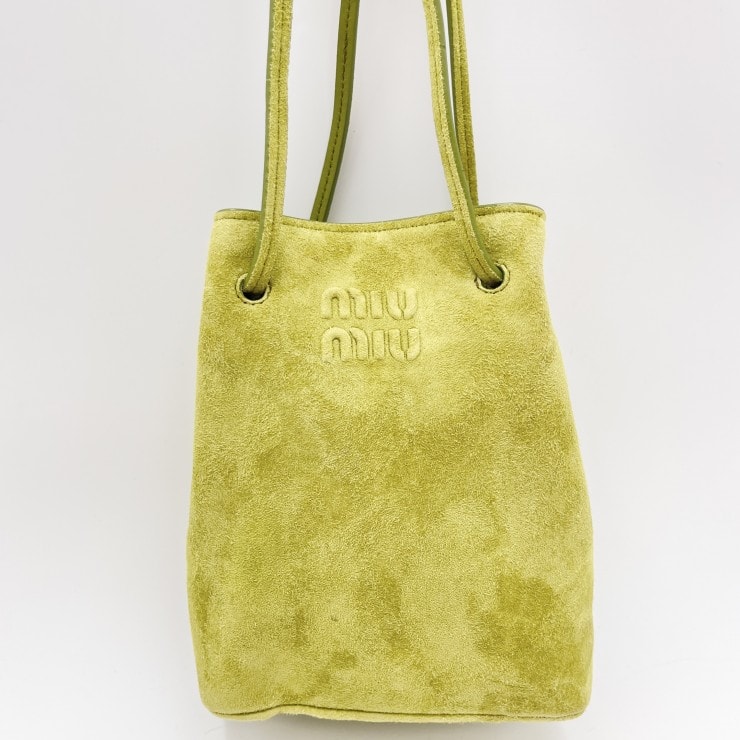 MIU MIU(ミュウミュウ)ロゴ 巾着 ショルダーバッグ ミニバッグ スエード グリーン レディース 斜め掛け可 レザー【中古】