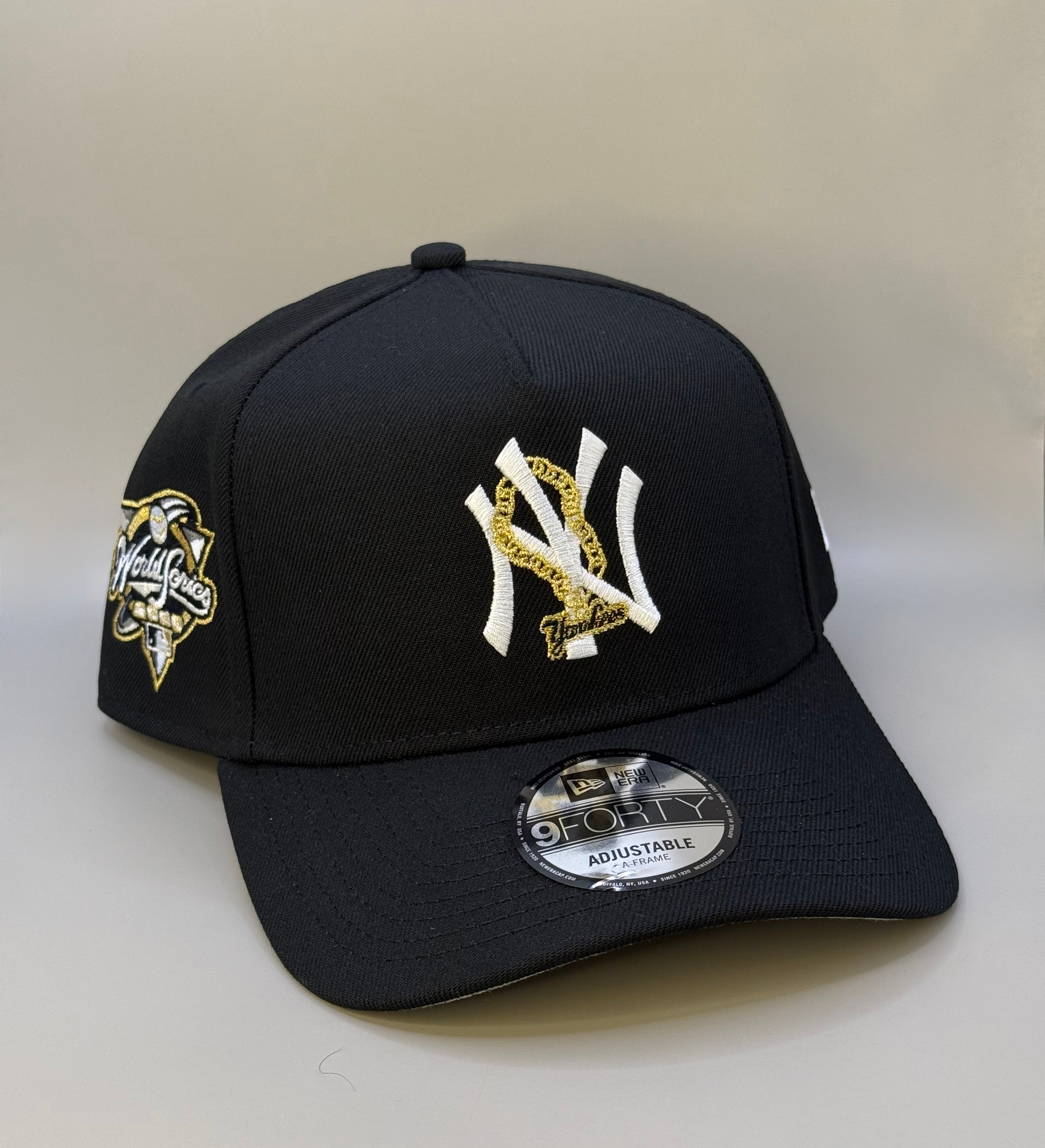 【限定発売】New Era 9FORTY ニューヨーク・ヤンキース ゴールドチェーン 2000 ワールドシリーズ 