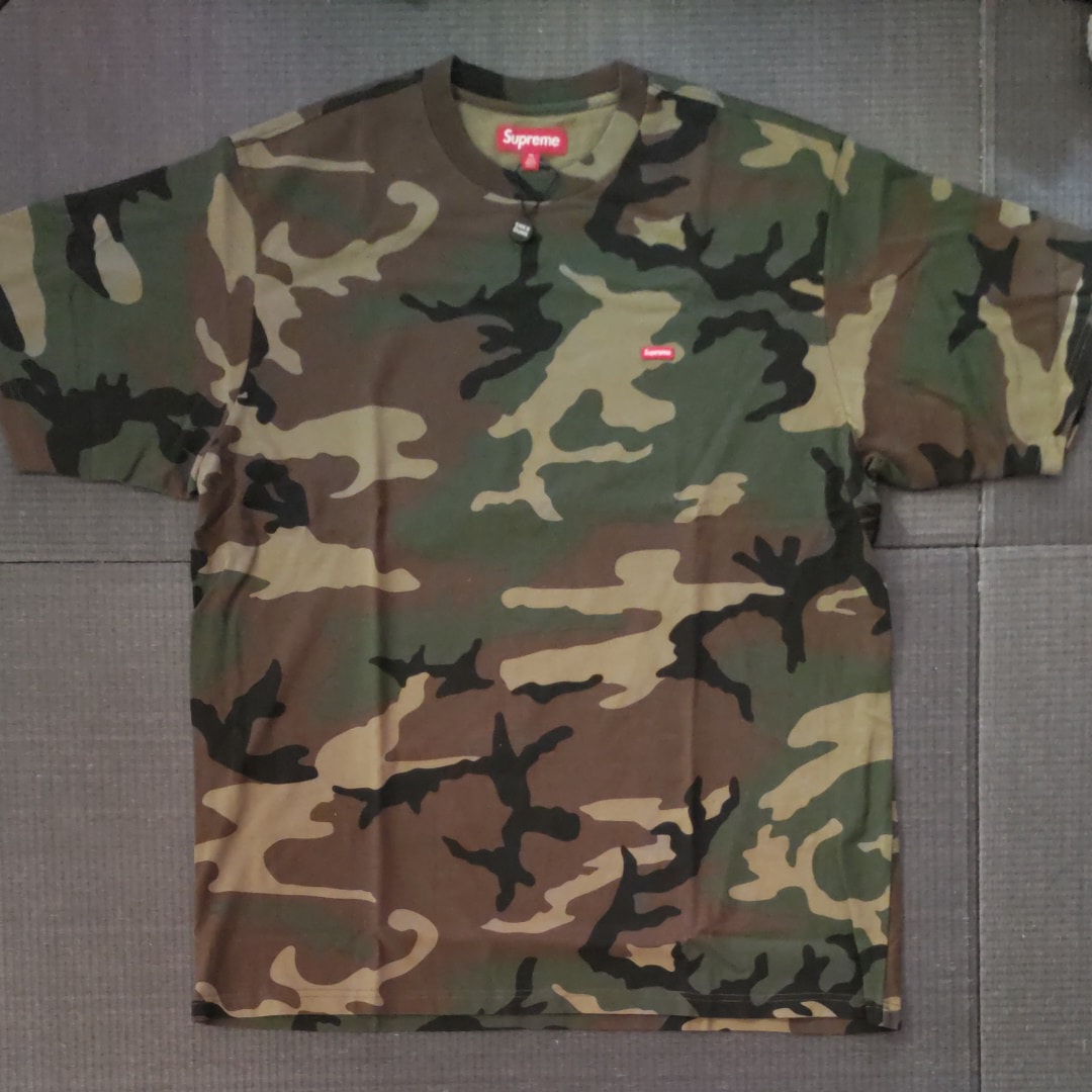 未使用に近い】シュプリーム スモール ボックス Tシャツ 