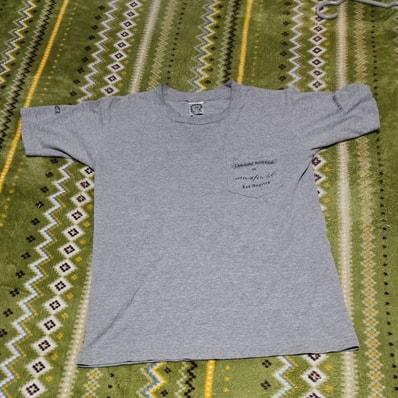 マックスフィールドグレイTシャツ