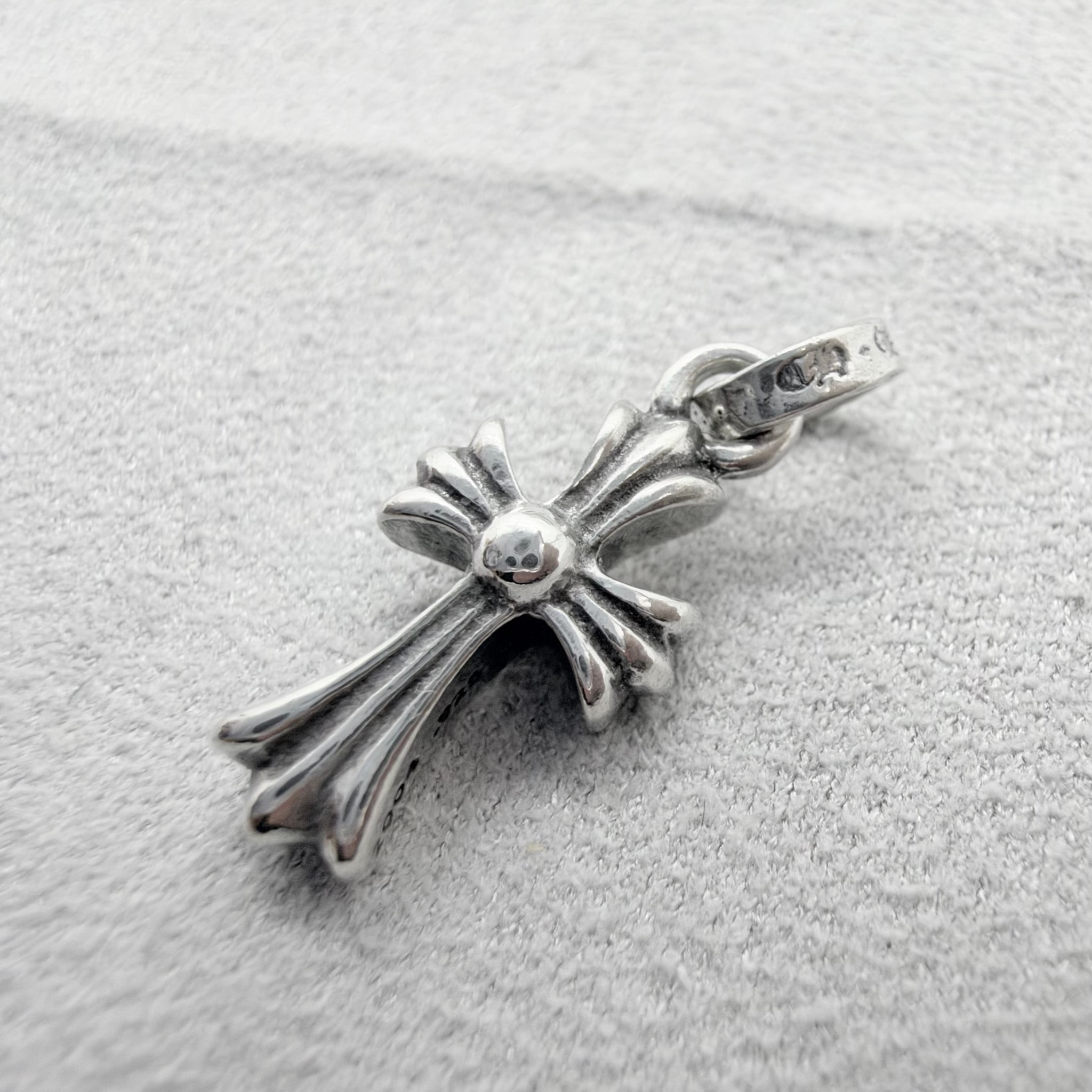 Chrome Hearts Cross Baby Fat Charm "Silver"