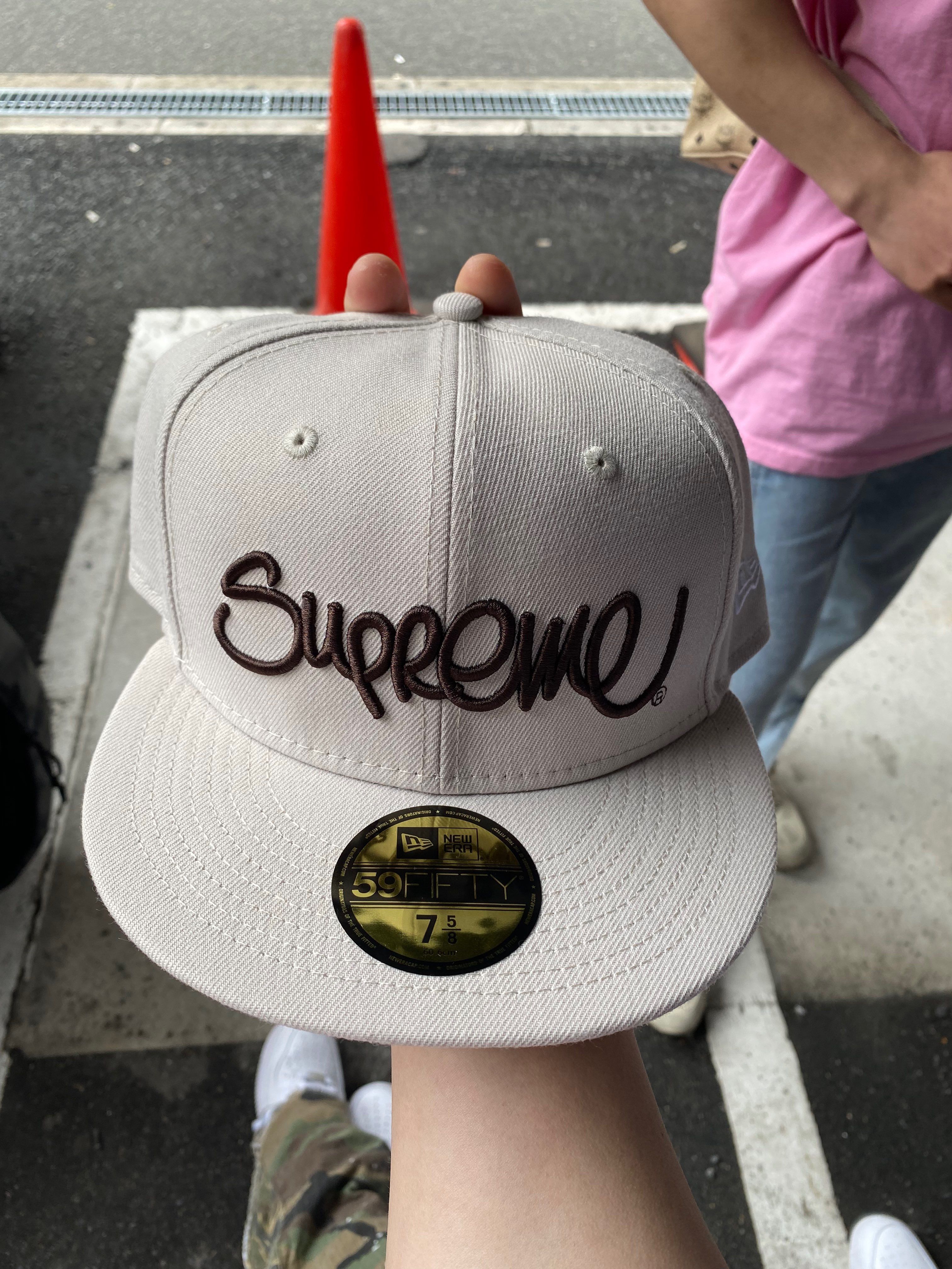 Supreme Handstyle New Era "Stone"