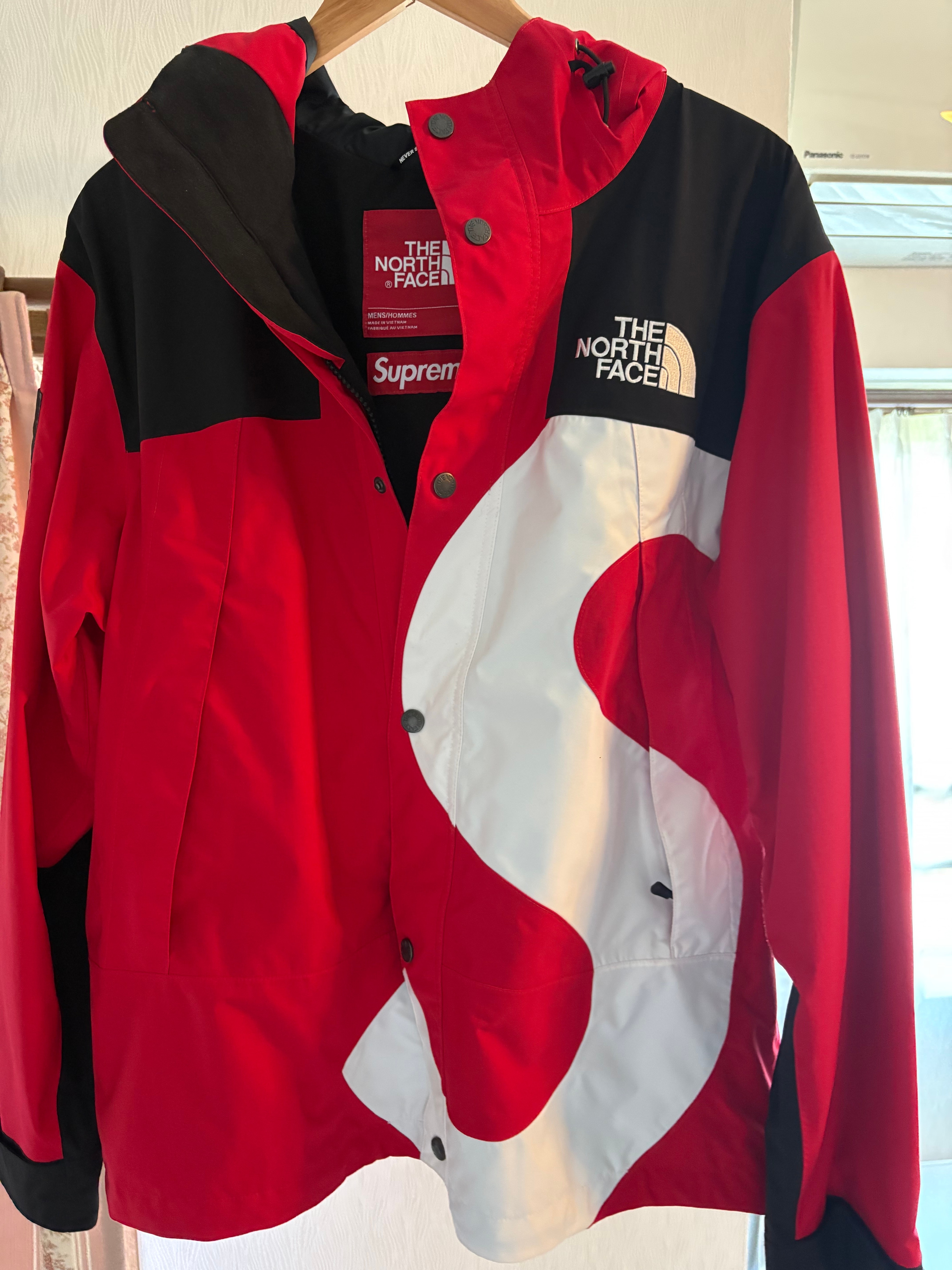 Supreme x The North Face S Logo Mountain Jacket "Red"