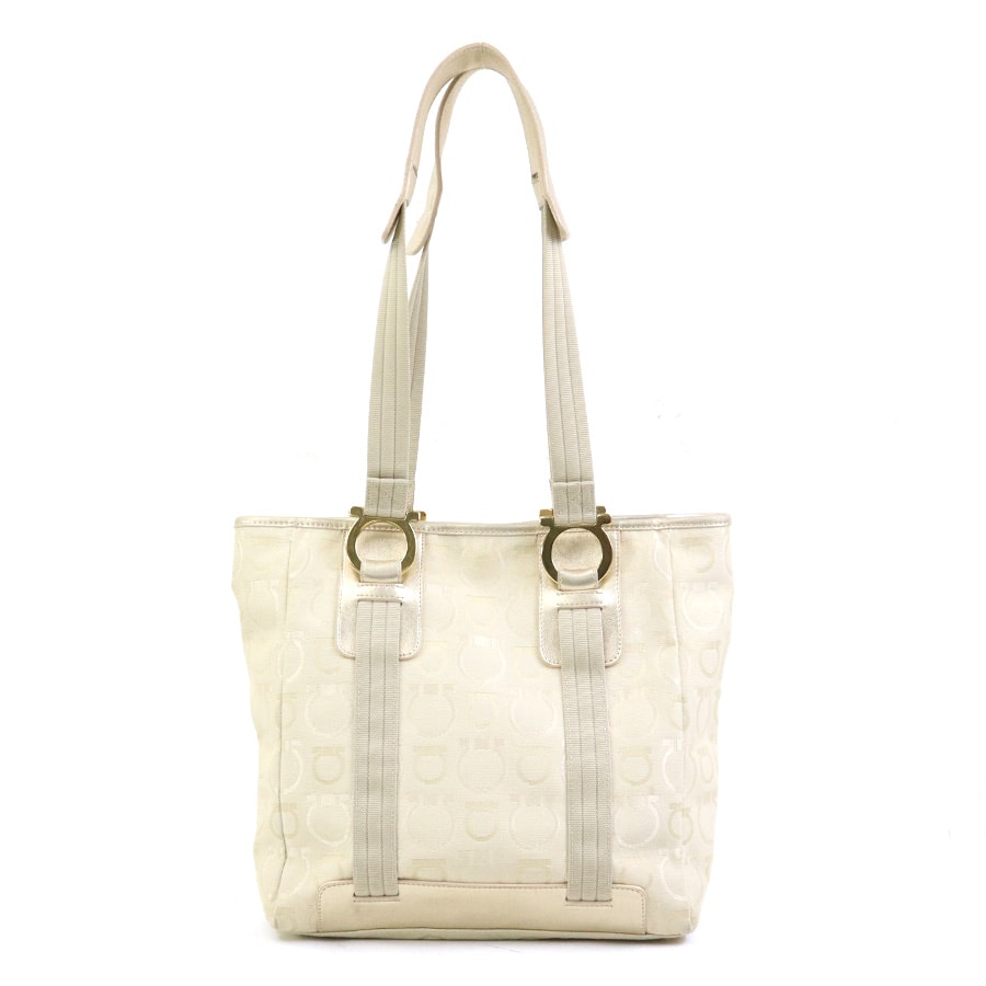 サルヴァトーレフェラガモ Salvatore Ferragamo ショルダーバッグ ガンチーニ キャンバス/レザー ライトベージュ/ゴールド レディース【中古】 e61701a