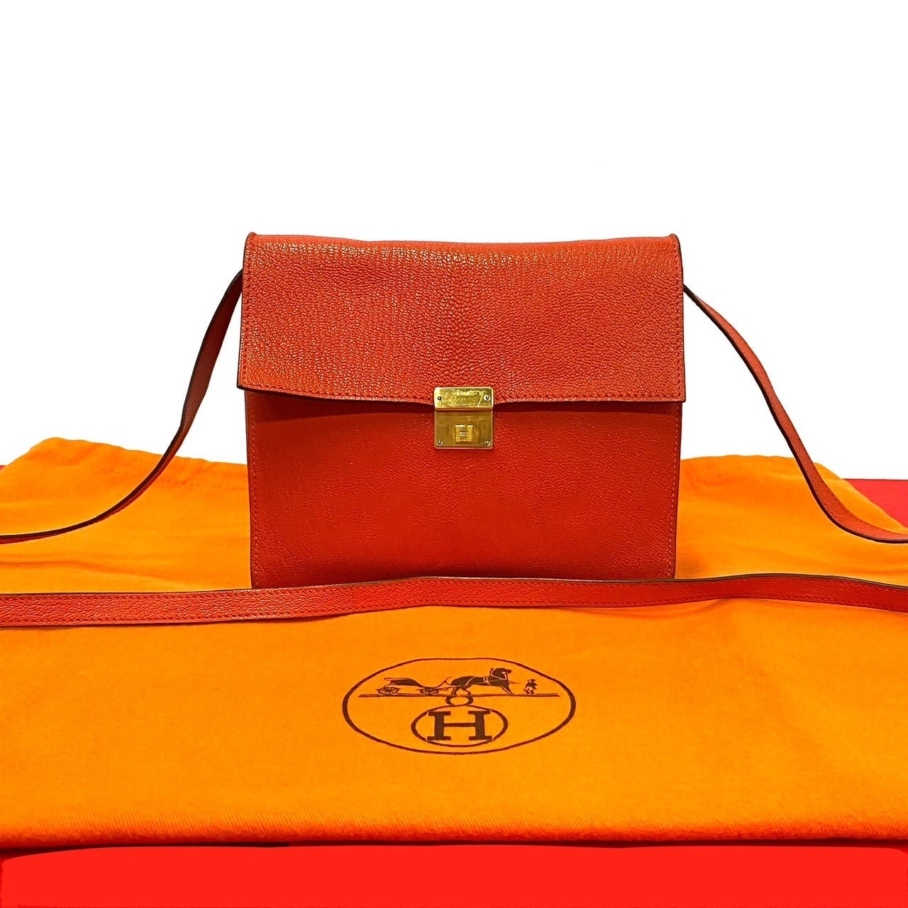 HERMES エルメス クリック 16 ロゴ 金具 ネゴンダ ショルダーバッグ オレンジ
 00286