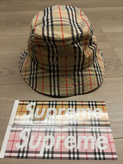 Supreme / Burberry Crusher "Beige"