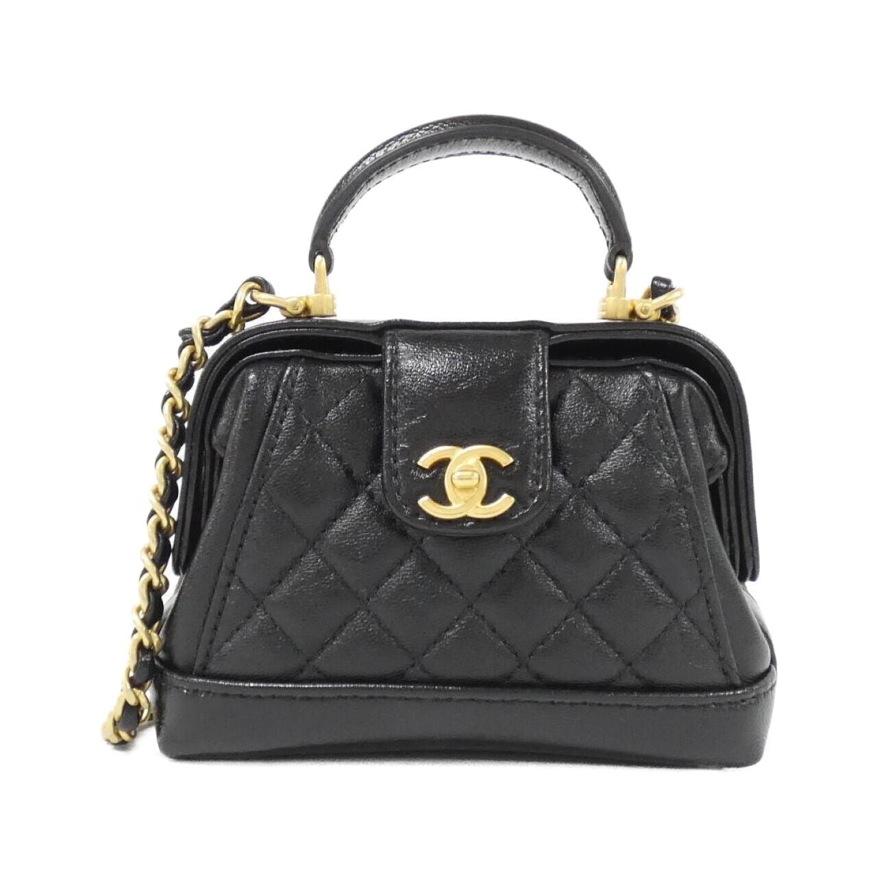 シャネル AP4109 チェーンクラッチ