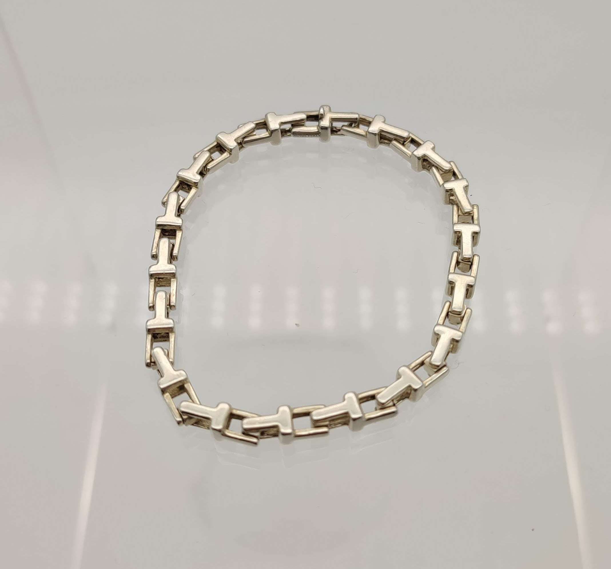 Tiffany ティファニー ブレスレット Tナローチェーン M