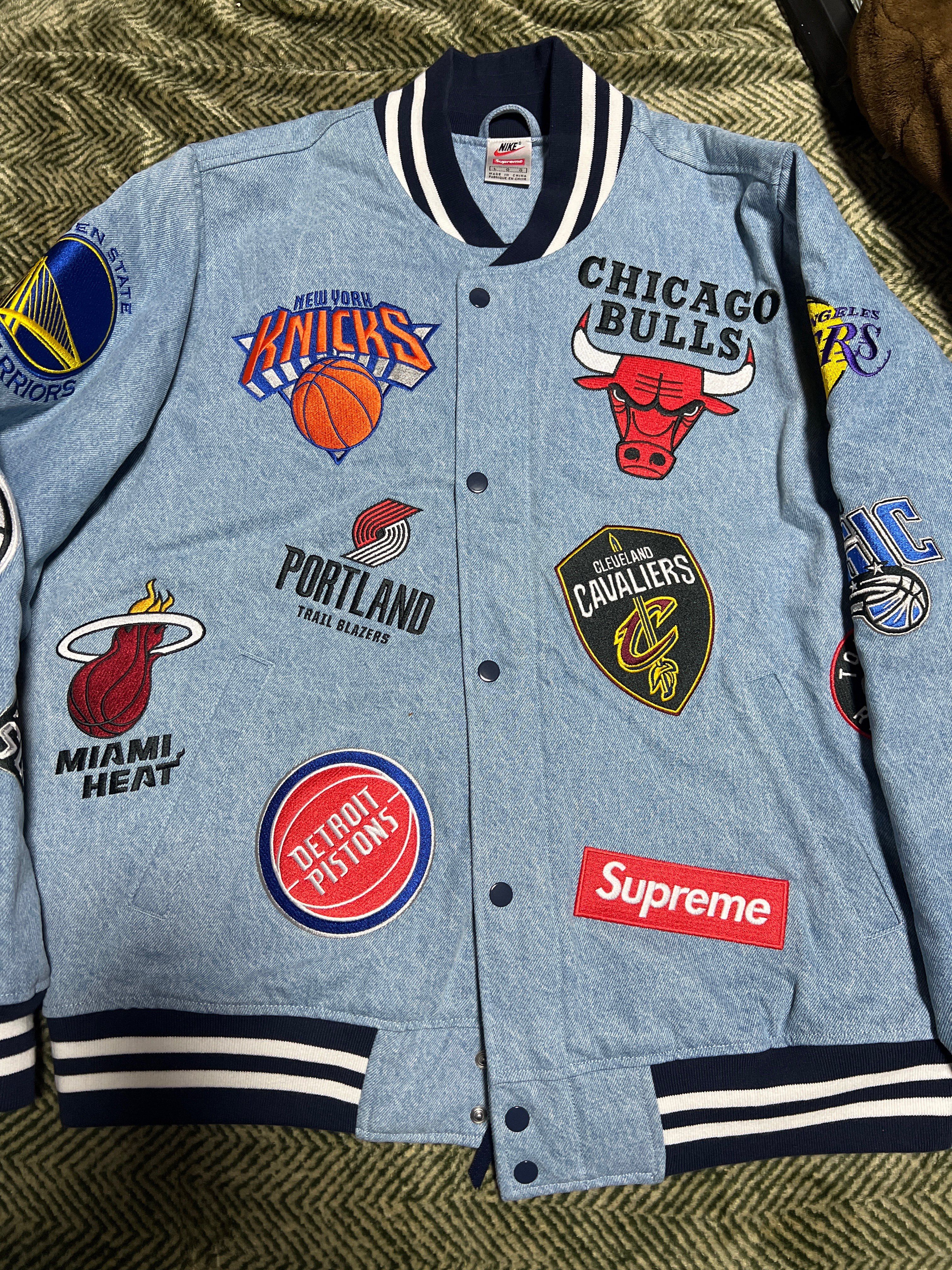 Supreme / Nike®/NBA Teams Warm-Up Jacket "Blue"
