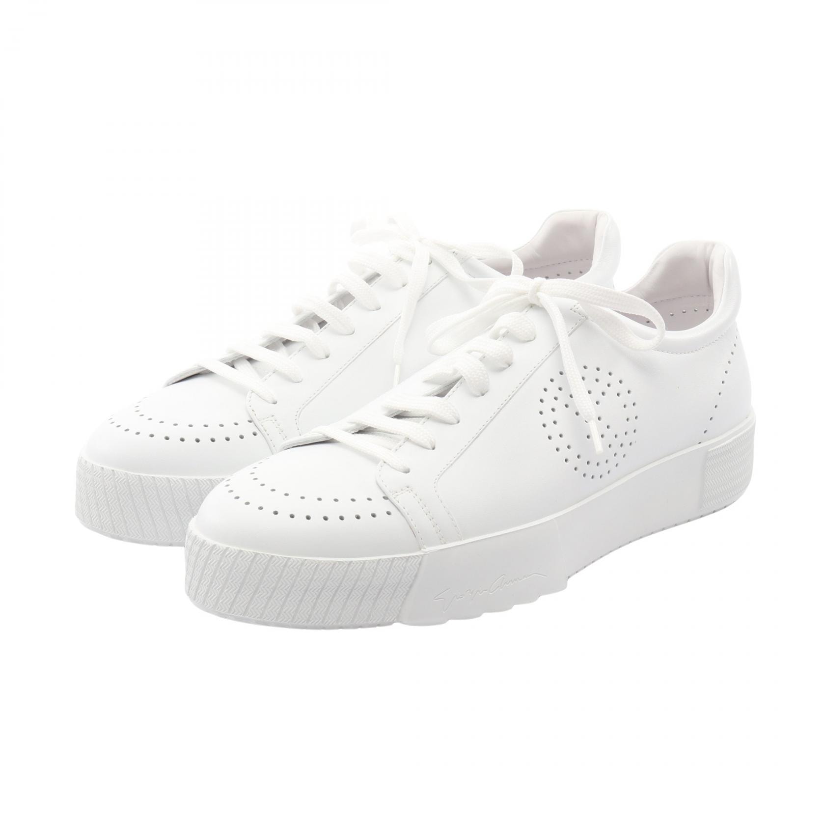 ジョルジオアルマーニ GIORGIO ARMANI パンチング スニーカー 靴 レザー メンズ ホワイト系 【中古】