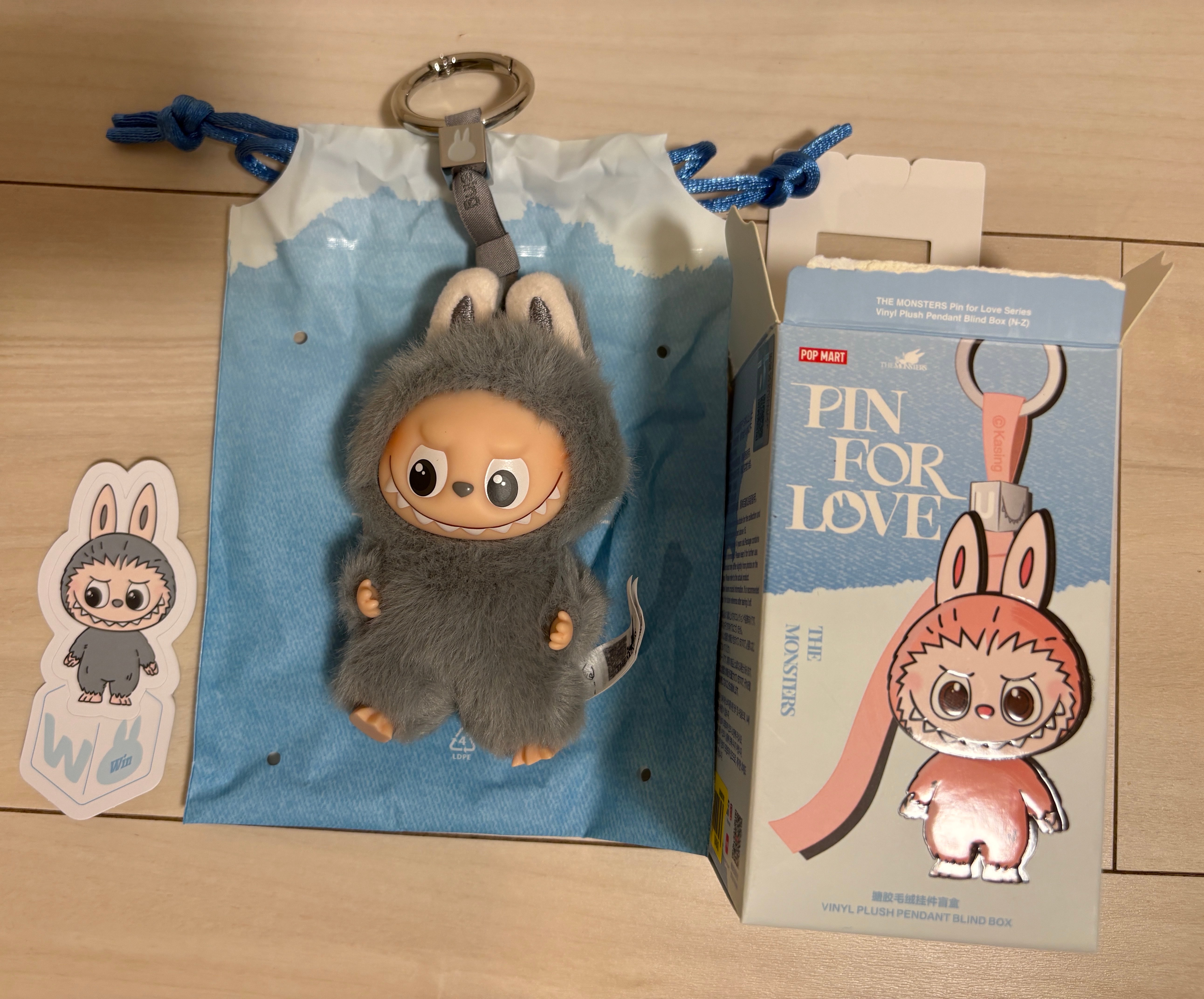 POP MART THE MONSTERS (LABUBU) Pin for Love Series-Vinyl Plush Pendant (N-Z) W