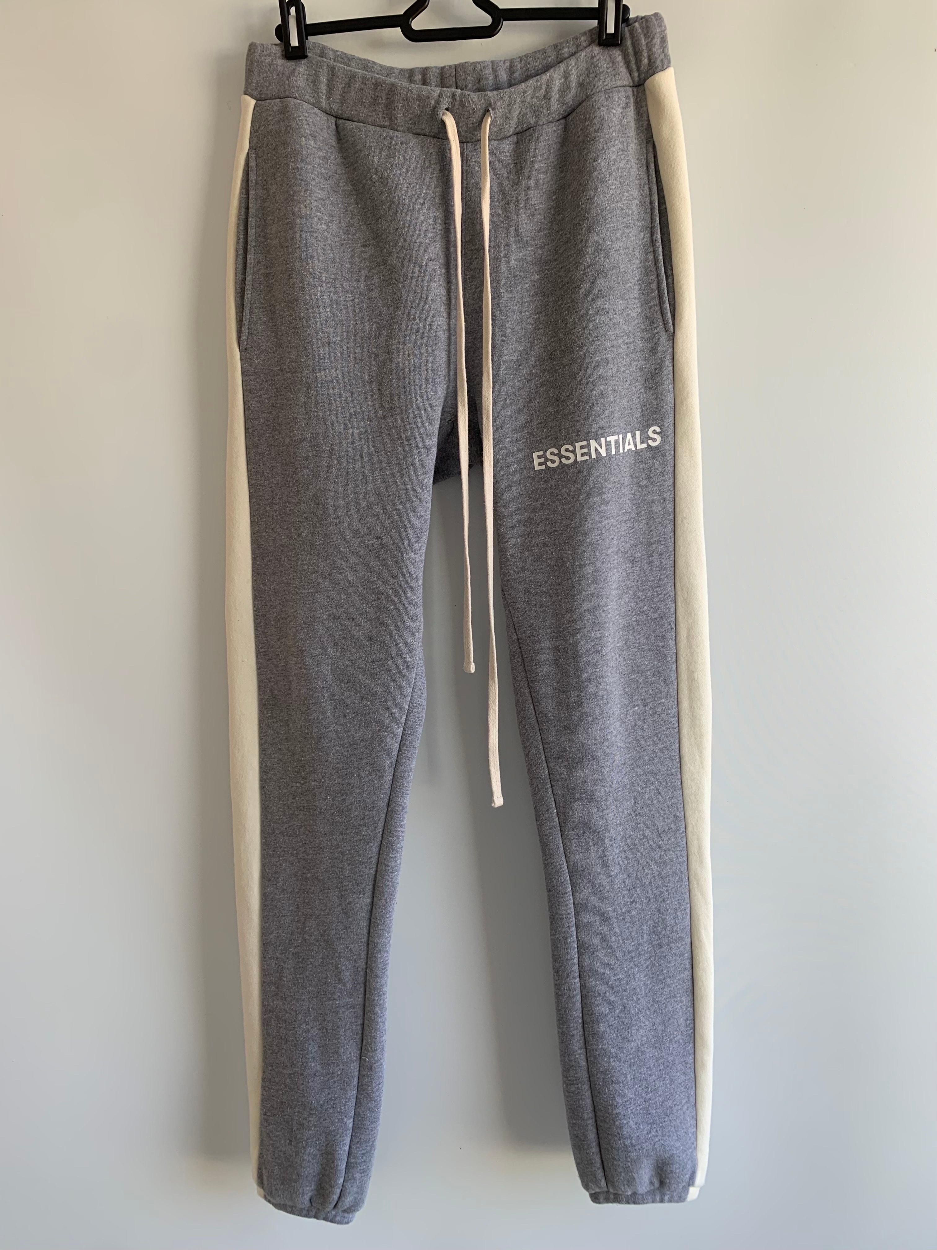 FEAR OF GOD Essentials Side Stripe Sweatpants "Grey"