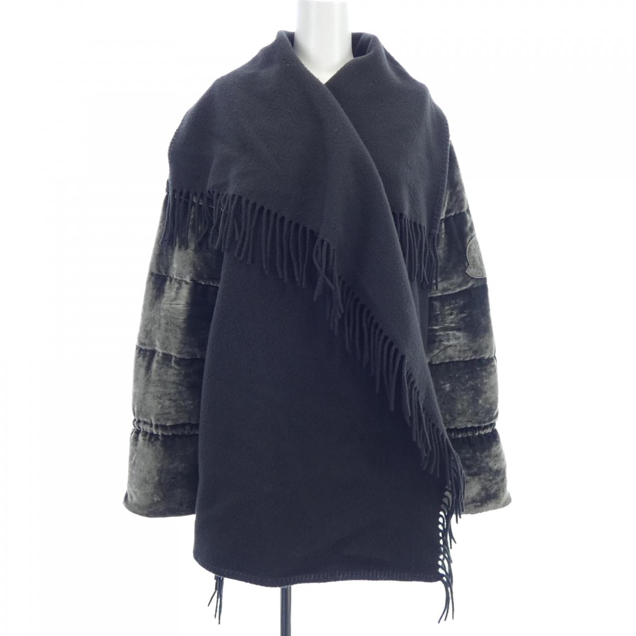 モンクレール MONCLER ダウンジャケット