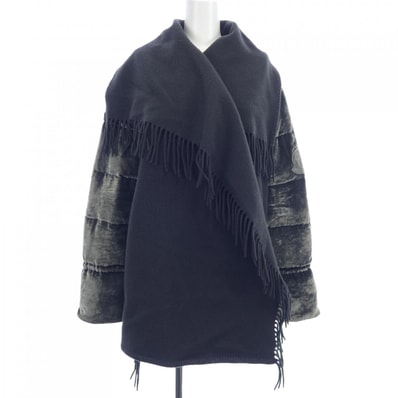 モンクレール MONCLER ダウンジャケット