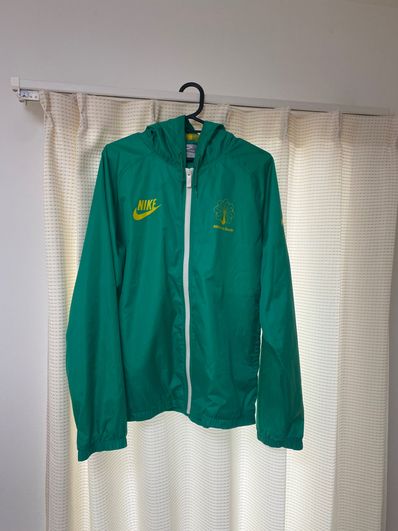 ナイロンジャケット