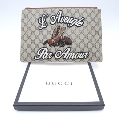 GUCCI(グッチ)L'Aveugle Par Amour ビー クラッチバッグ ポーチ GGスプリーム キャンバス 蜂 刺繍 ベージュ ブラウン 431416 レディース【中古】